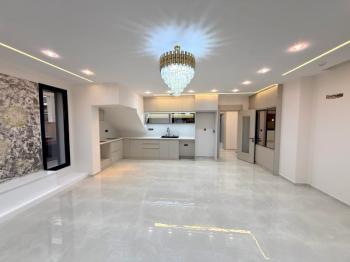Didim'de Satılık 4+1 Akıllı Sistemli Villa