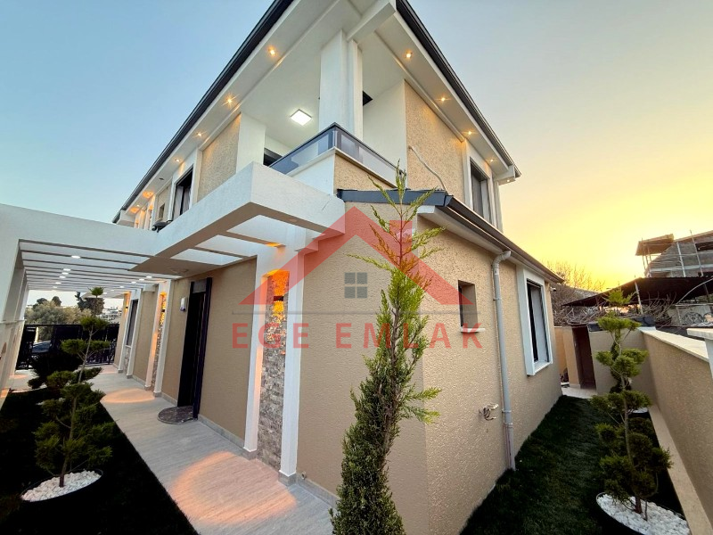 Didim'de Satılık 4+1 Akıllı Sistemli Villa