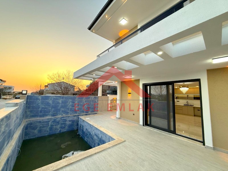 Didim'de Satılık 4+1 Akıllı Sistemli Villa