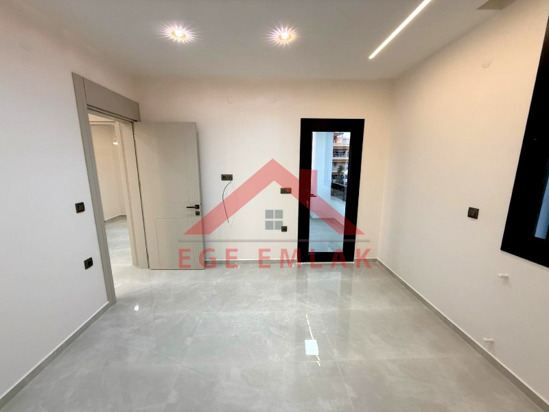 Didim'de Satılık 4+1 Akıllı Sistemli Villa