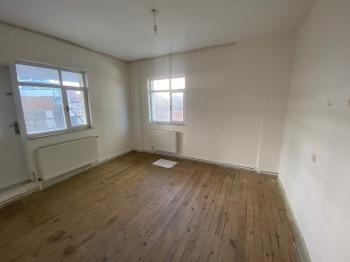 GÜVENAY - ÇORUM GÜLABİBEY MAH. BEYTEPE 5.CADDE ÜZERİ 2+1 SATILIK DAİRE