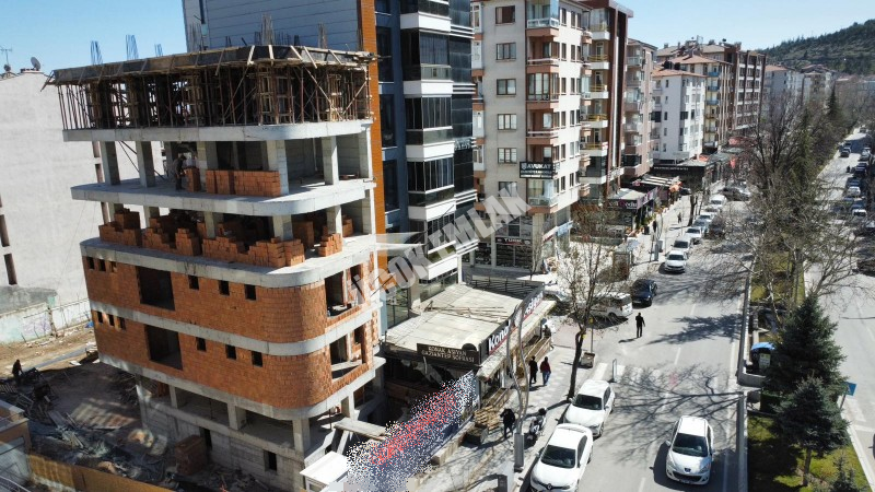 AFYON ÜÇOK EMLAKTAN CUMHURİYET MAH 2+0 55M² SATILIK DAİRELER 