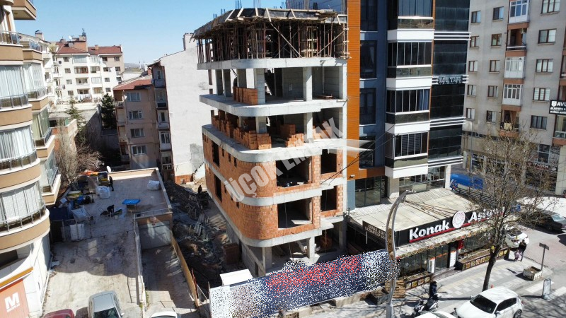 AFYON ÜÇOK EMLAKTAN CUMHURİYET MAH 2+0 55M² SATILIK DAİRELER 