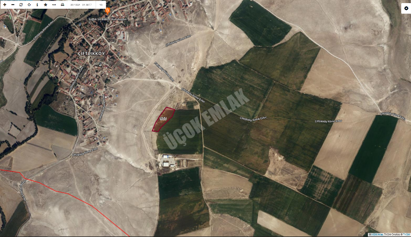 AFYON ÜÇOK EMLAK'TAN EMİRDAĞI ÇİFTLİK İLÇESİNDE SATILIK TARLALAR 
