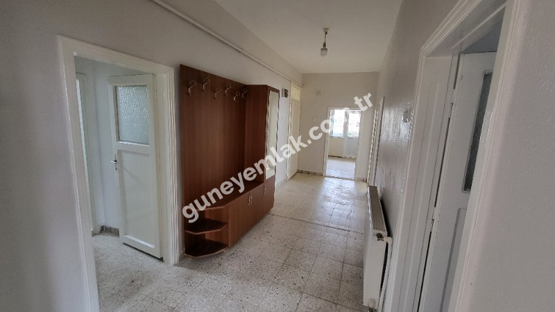KALE ARKASI CADDE ÜZERİ KİRALIK