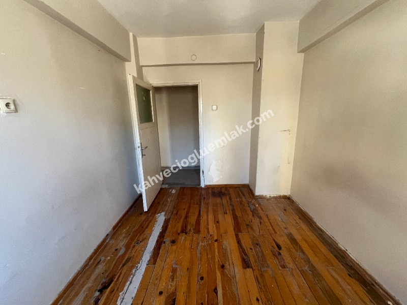KAHVECİOĞLU EMLAK'DAN AKDEĞİRMEN MAH SATILIK DAİRE
