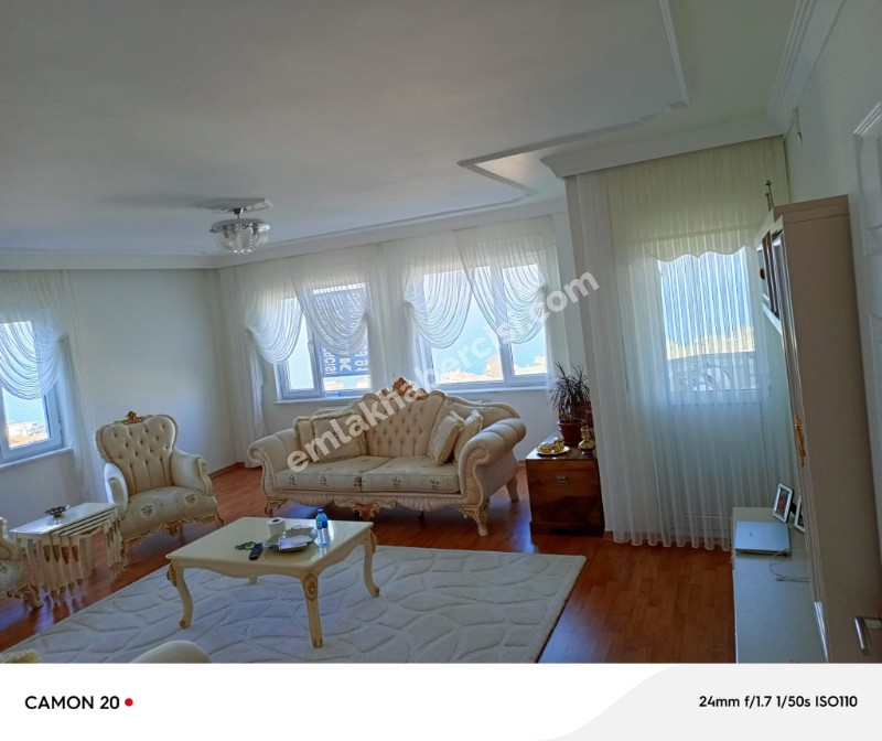 MUDANYA GÜZELYALI SİTELERDE OTOPARKLI, DENİZ MANZARALI SİTEİÇİ SATILIK 3+1 DAİRE
