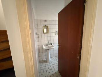 Lefkoşa Yenikent Bölgesinde Türk Koçanlı Bahçeli Satılık 3+1 İkiz Ev