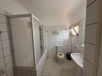 Lefkoşa Yenikent Bölgesinde Türk Koçanlı Bahçeli Satılık 3+1 İkiz Ev