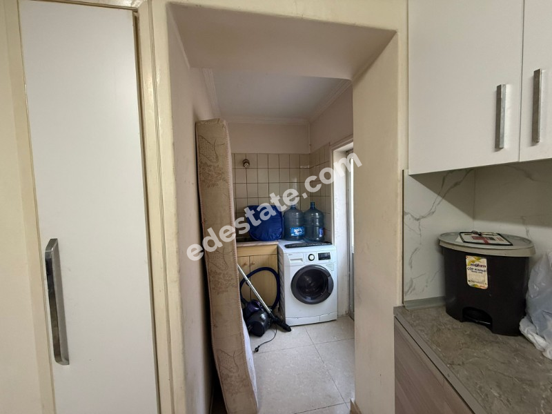 Lefkoşa Yenikent Bölgesinde Türk Koçanlı Bahçeli Satılık 3+1 İkiz Ev