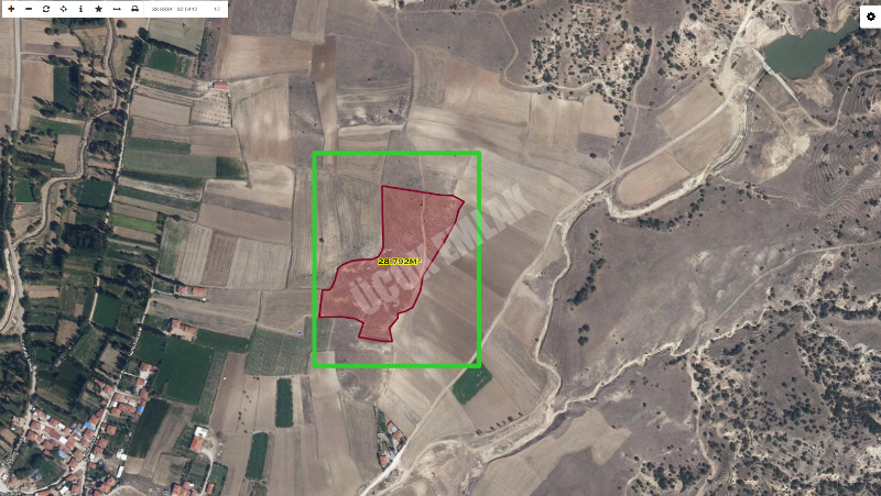 AFYON ÜÇOK EMLAKTAN İHSANİYE YAYLABAĞI KASABASINDA 28.792M² TARLA 