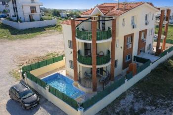 DİDİM HİSAR MAHALLESİ’NDE  360 m² ARSA İÇERİSİNDE  MÜSTAKİL BAHÇELİ  AYRI GİRİŞLİ 3+1 VİLLA! 