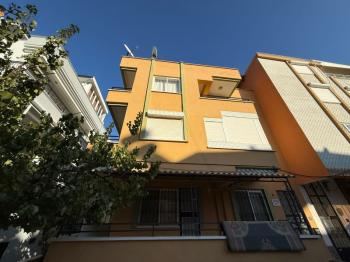 DİDİM ÇAMLIK MAHALLESİ’NDE  DENİZE YÜRÜME MESAFESİNDE 2+1 YOL CEPHELİ 2. KAT SATILIK DAİRE! 