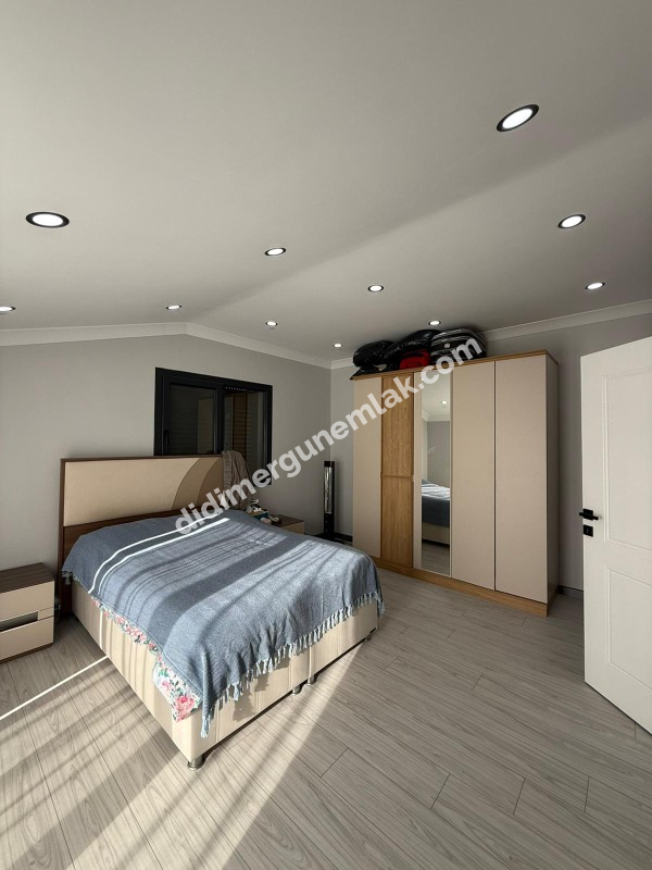 DİDİM HİSAR MAHALLESİ’NDE  135 m² GENİŞ KULLANIM ALANLI BAHÇELİ  GENİŞ TERASLI & BALKONLU 1 YAŞINDA 3+1 SATILIK VİLLA! 