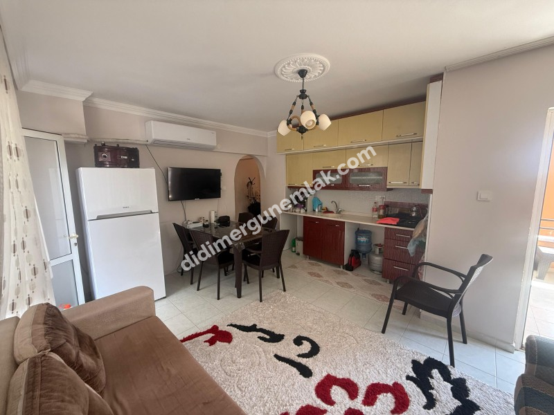 DİDİM ÇAMLIK MAHALLESİ’NDE  DENİZE YÜRÜME MESAFESİNDE 2+1 YOL CEPHELİ 2. KAT SATILIK DAİRE! 