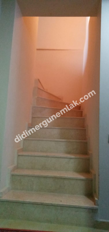  DİDİM HİSAR MAHALLESİ ESENTEPE CADDESİ’NDE  PANORAMİK DENİZ MANZARALI  AYRI MUTFAKLI 3+1 DUBLEKS SATILIK DAİRE!