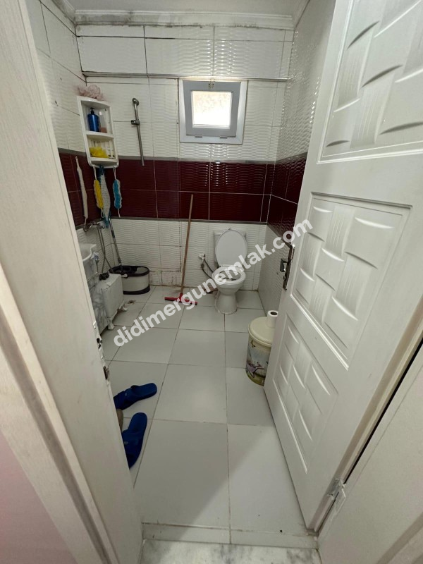 DİDİM YENİ MAHALLE’DE TAM KÖŞE GENİŞ BAHÇE KULLANIMLI 3+1 YÜKSEK GİRİŞ SATILIK DAİRE!