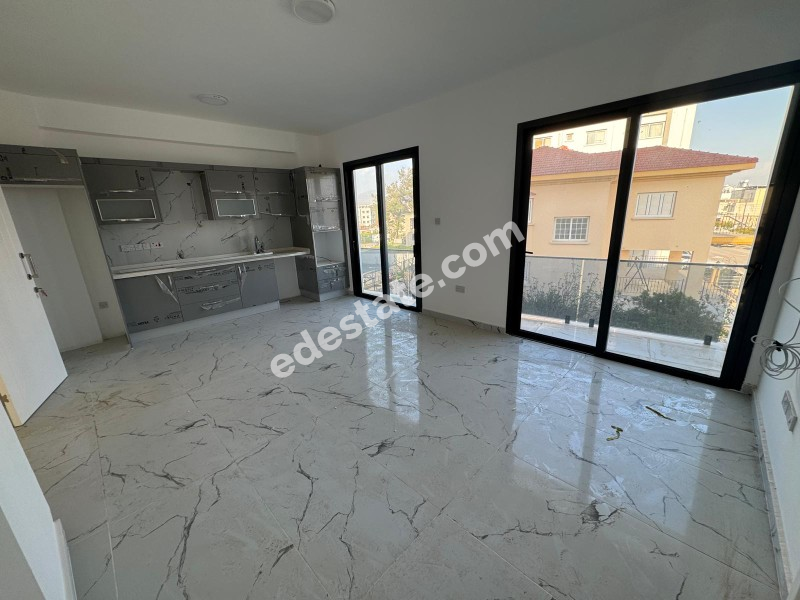 Lefkoşa Gönyeli'de Aytan Market Yanı  Full Eşyalı AYLIK ÖDEMELİ Kiralık  2+1 Yeni Daire 