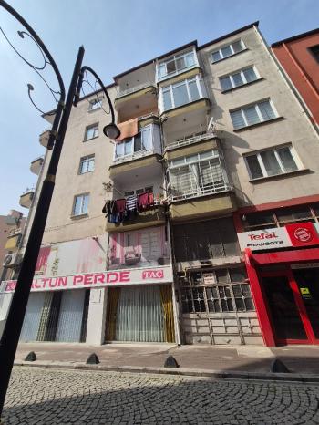 GÜVENAY -  ÇORUM YENİYOL MAH. ZAFER ÇARSISI ARKASI 2+1 EŞYALI KİRALIK DAİRE