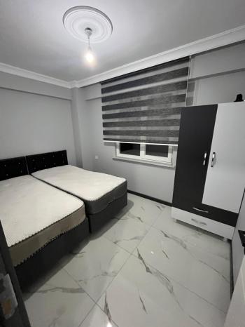 ÜNİVERSİTE BÖLGESİNDE EŞYALI KİRALIK 1+1 DAİRE