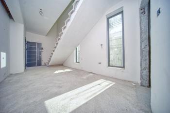 Girne Alsancak Yeşiltepe Satılık Havuzlu Villa