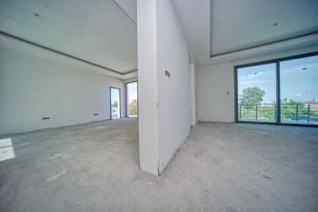 Girne Alsancak Yeşiltepe Satılık Havuzlu Villa