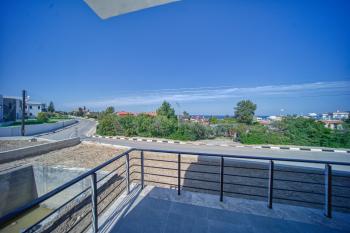 Girne Alsancak Yeşiltepe Satılık Havuzlu Villa