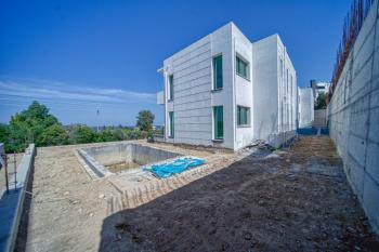 Girne Alsancak Yeşiltepe Satılık Havuzlu Villa