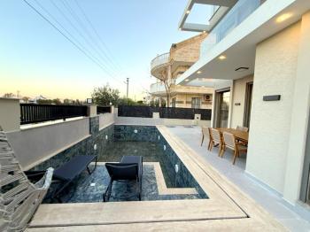 Didim'de Satılık 5+1 Tam Müstakil Villa