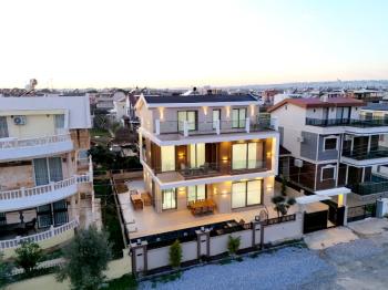 Didim'de Satılık 5+1 Tam Müstakil Villa