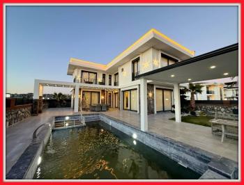 Didim'de Full Eşyalı 4+1 Villa