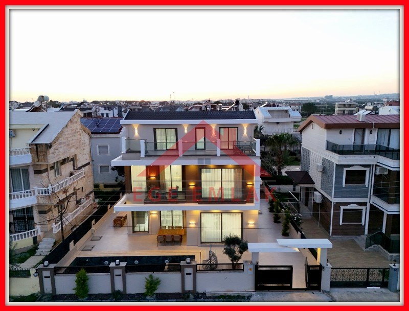 Didim'de Satılık 5+1 Tam Müstakil Villa
