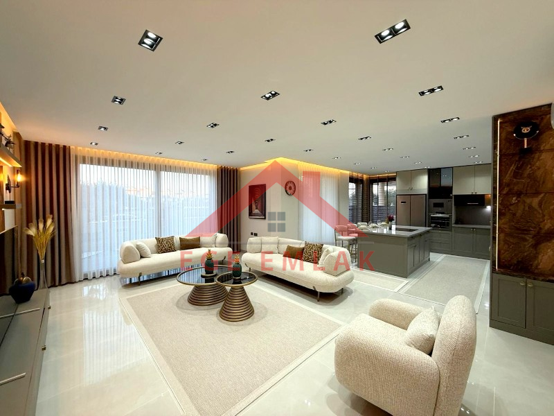 Didim'de Satılık 5+1 Tam Müstakil Villa