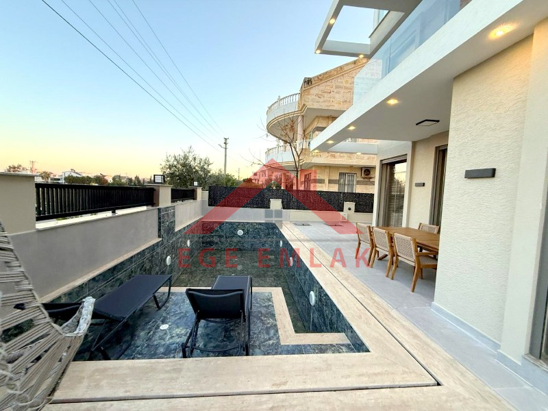 Didim'de Satılık 5+1 Tam Müstakil Villa