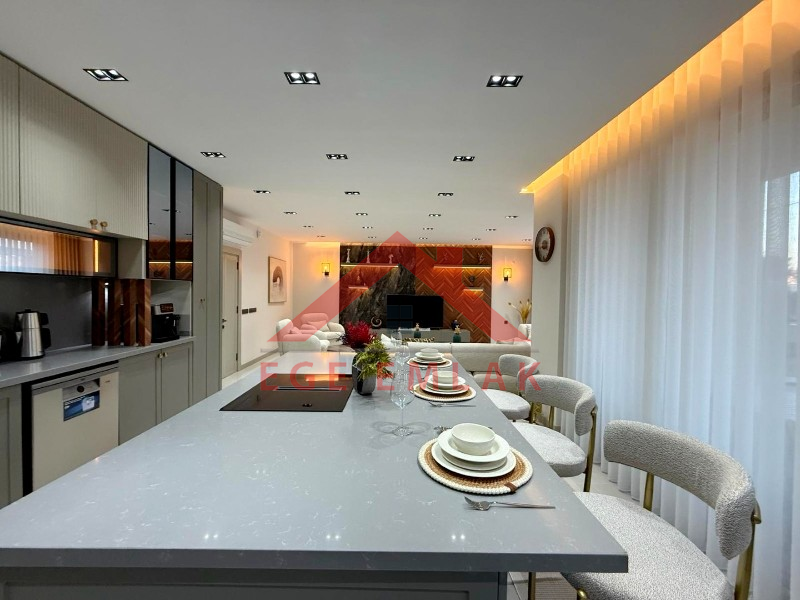 Didim'de Satılık 5+1 Tam Müstakil Villa