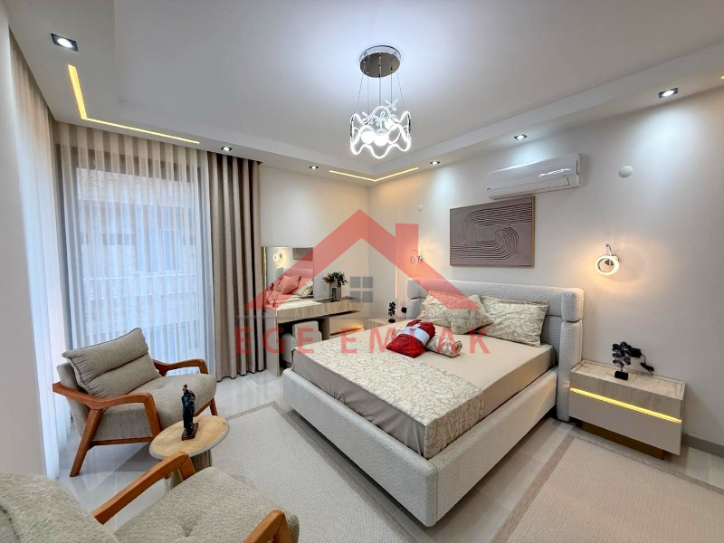 Didim'de Satılık 5+1 Tam Müstakil Villa