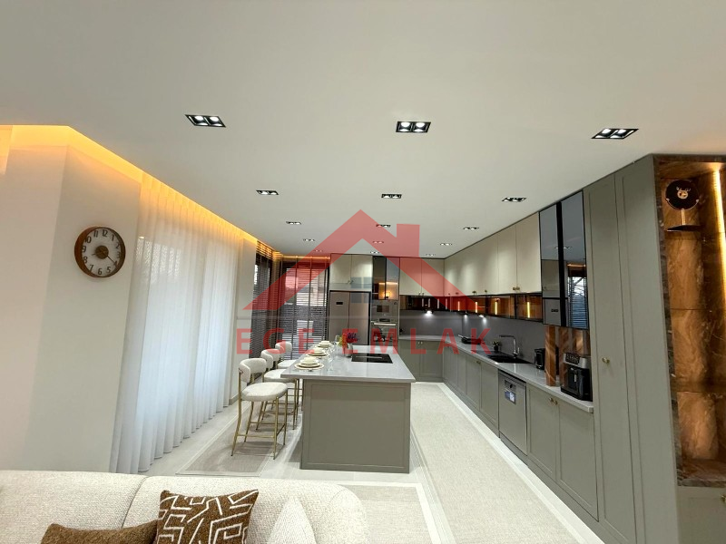 Didim'de Satılık 5+1 Tam Müstakil Villa