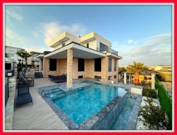 Didim'de Tam Müstakil Full Eşyalı Villa