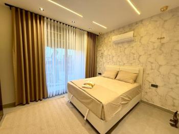 Didim'de 610 M2 Arsa İçerisinde Satılık 4+1 Villa