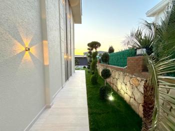 Didim'de 610 M2 Arsa İçerisinde Satılık 4+1 Villa