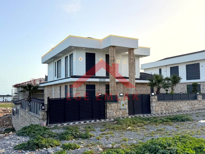 Didim'de Tam Müstakil Full Eşyalı Villa