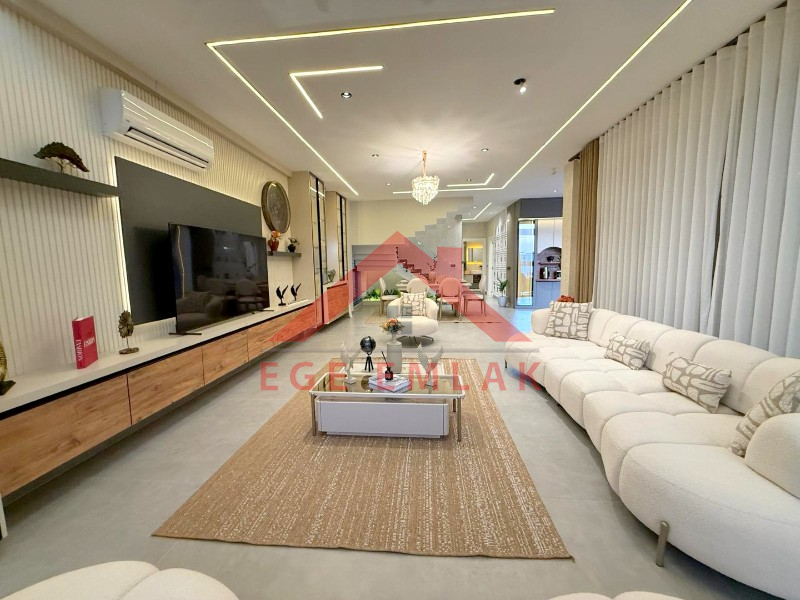 Didim'de 610 M2 Arsa İçerisinde Satılık 4+1 Villa