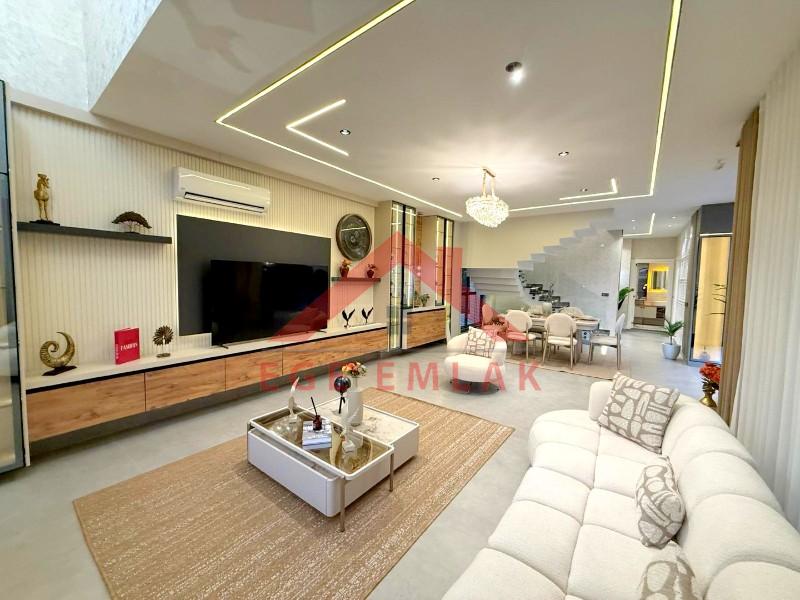 Didim'de 610 M2 Arsa İçerisinde Satılık 4+1 Villa