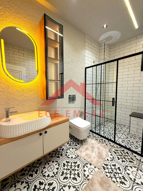 Didim'de 610 M2 Arsa İçerisinde Satılık 4+1 Villa