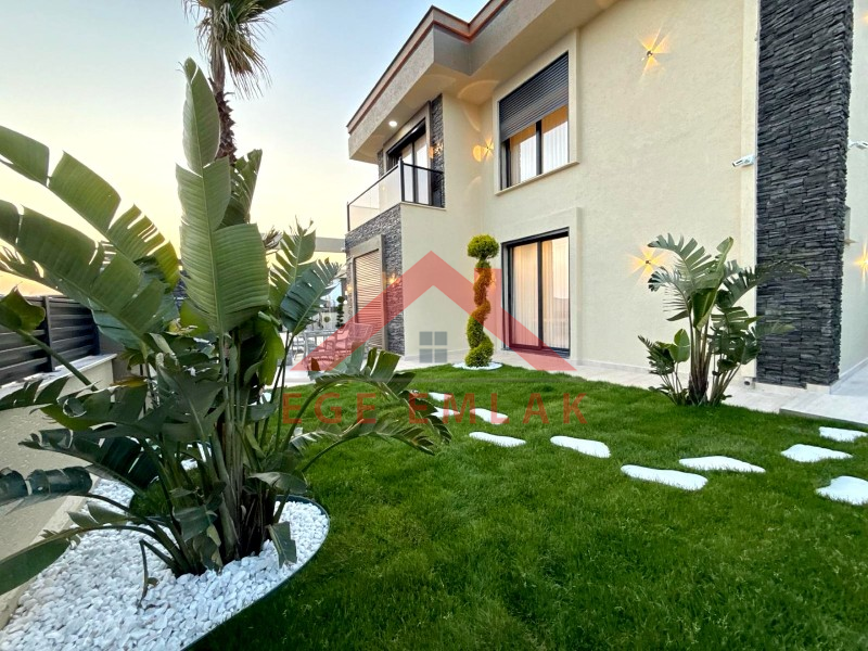 Didim'de 610 M2 Arsa İçerisinde Satılık 4+1 Villa