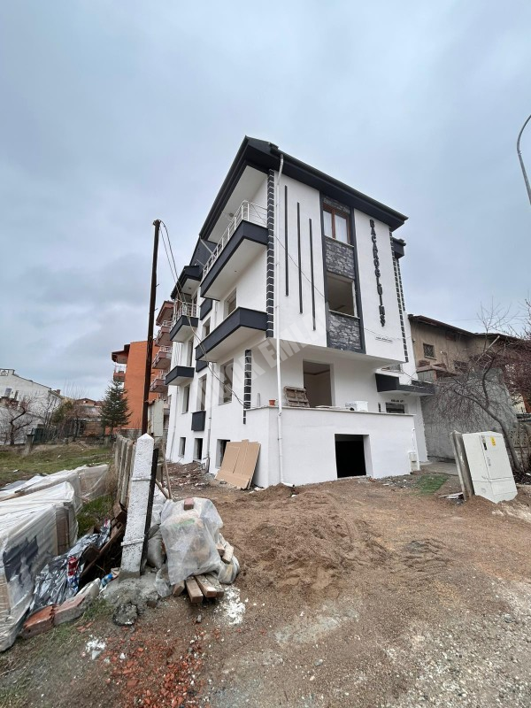 AFYON ÜÇOK EMLAKTAN FATİH MAH SIFIR 3+1 110M² SATILIK DAİRE 