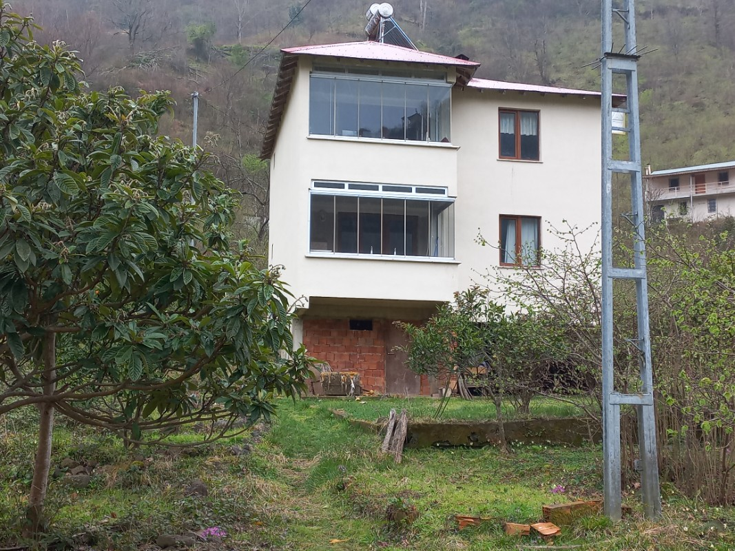 BEŞİKDÜZÜ NEFSİŞARLI'DA SATILIK 7.620 M2 FINDIKLIK
