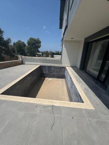  DİDİM HİSAR MAHALLESİ’NDE EŞSİZ DENİZ MANZARALI 3+1 | TERASLI | 3 KATLI | 1 YAŞINDA | 140m² NET! SATILIK VİLLA