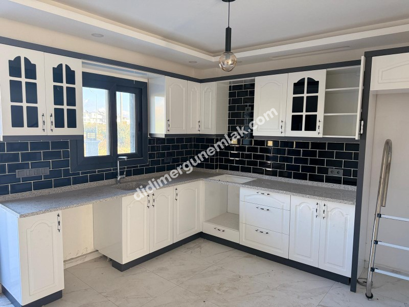 DİDİM EFELER MAHALLESİ’NDE SIFIR 4+1 VİLLA | AYRI MUTFAK | 130m² NET | DOĞU-BATI CEPHE | KAPALI BALKON | GENİŞ & AYDINLIK YAŞAM ALANI! 