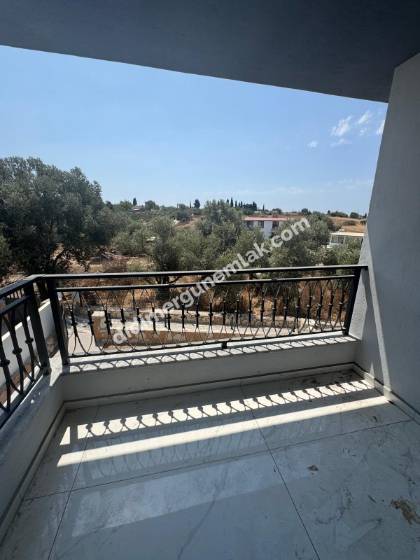  DİDİM HİSAR MAHALLESİ’NDE EŞSİZ DENİZ MANZARALI 3+1 | TERASLI | 3 KATLI | 1 YAŞINDA | 140m² NET! SATILIK VİLLA